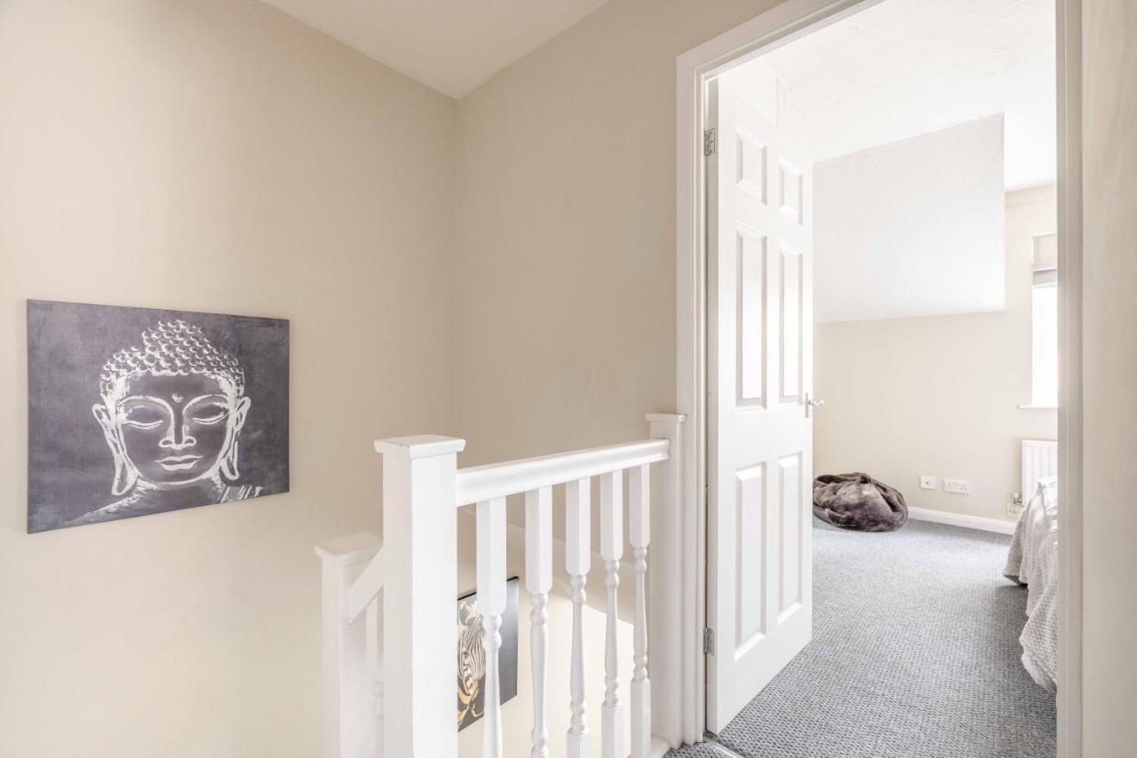 Windsor Burnham Ascot Haven Sleeps 4 Villa Slough Esterno foto